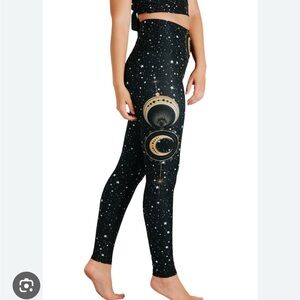 NWT Yoga Democracy Celestial High Rise Leggings
